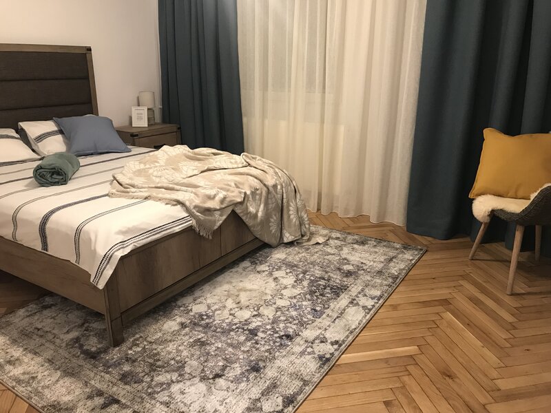 Piata Unirii, Bulevardul Unirii, zona Fantani (Piata Unirii-Casa Poporului)
